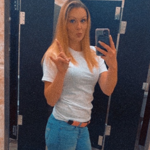 Meet your Posher, Michaela - Picture 5 of 13